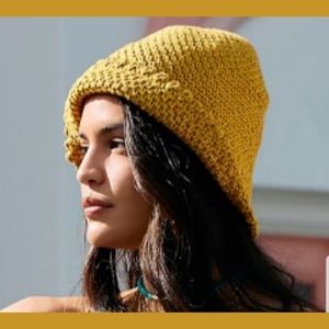 Free People NWOT Mustard Gold Knit Bucket Hat